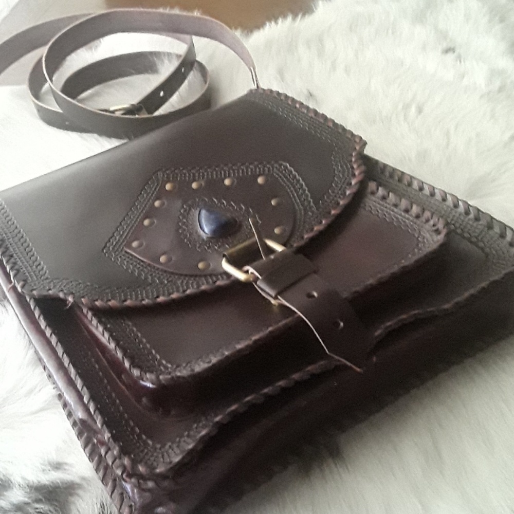 Vintage  gypsy style crossbody leather bag - Picture 7 of 11